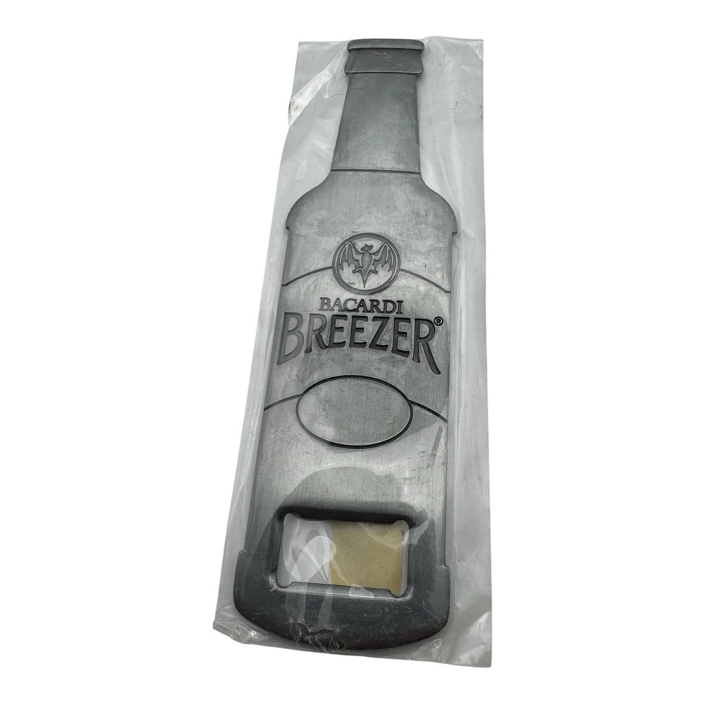 Bacardi Breezer Bottle Opener 5.5” Metal Magnetic Bar‎ Tool Sealed Promo